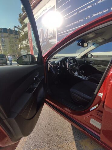 Chevrolet: Chevrolet Cruze: 1.4 l | 2013 il 198000 km Sedan — 4