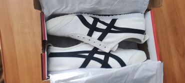 мужские штаны nike: Onitsuka Tiger Mexico 66 slip-on цвет: чёрно-белый размер:44