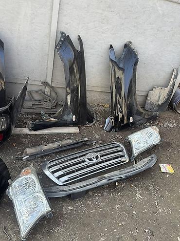 Другие детали кузова: Запчасти на Toyota Land Cruiser 200(дорестайлинг/рестайлинг — — 2