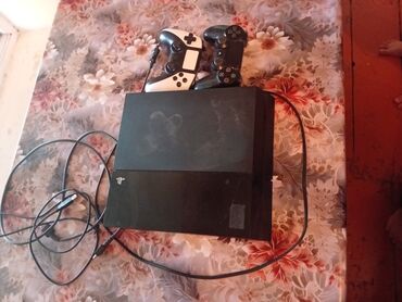 baku electronics playstation: SONY PS4 ARGINAL PLTU 1 EDED 300 MANATA AZ ISHLENIB USD USDE BIR AY