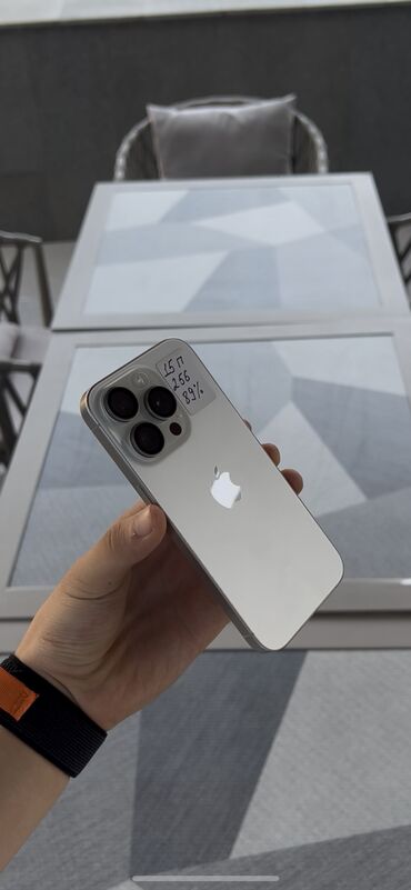 поко х4 про цена ош: IPhone 15 Pro, Колдонулган, 256 ГБ, White Titanium, Коргоочу айнек, Каптама, 89 %