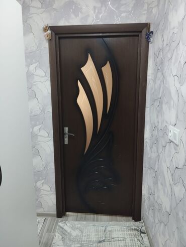 белорусские двери в баку: Daxili otaq qapısı - Material: ağac əsaslı, hamar səthli, tünd
