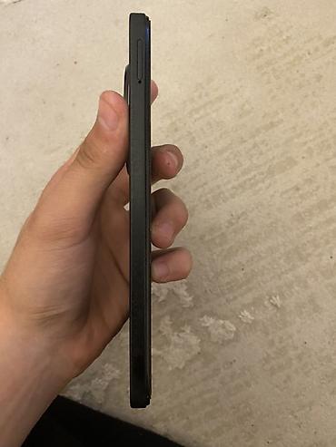 sınıq telefon: Poco C75, 128 GB, rəng - Qara, Sensor — 5