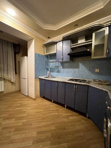 Uzunmüddətli kirayə mənzillər: 9 cu MKR-da Mircəlal küçəsində yerləşən 9 mərtəbəli binanın 5-ci — 15