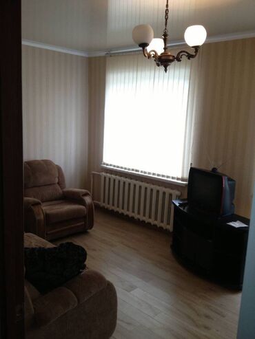 срочно сдаётся квартира маладая гвардия: 1 комната, 32 м², Индивидуалка, 5 этаж, Старый ремонт
