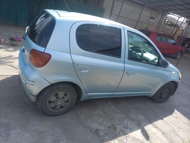 mark 1: Toyota Vitz: 2003 г., 1.3 л, Вариатор, Бензин