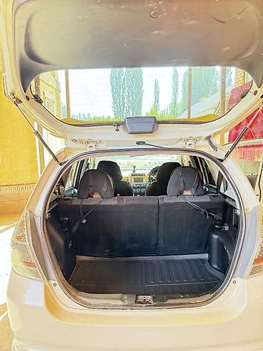 скупка котализатор: Honda Fit: 2003 г., 1.5 л, Автомат, Бензин, Хэтчбэк — 9