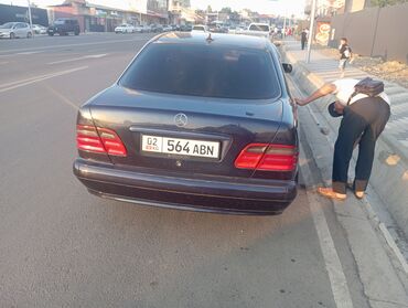 Mercedes-Benz: Mercedes-Benz CE-Class: 2000 г., 2 л, Механика, Бензин, Седан — 6