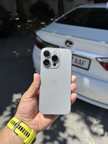 Apple iPhone: IPhone 16 Pro, Б/у, 256 ГБ, Desert Titanium, Наушники, Зарядное устройство, Защитное стекло, В рассрочку, 100 % — 16