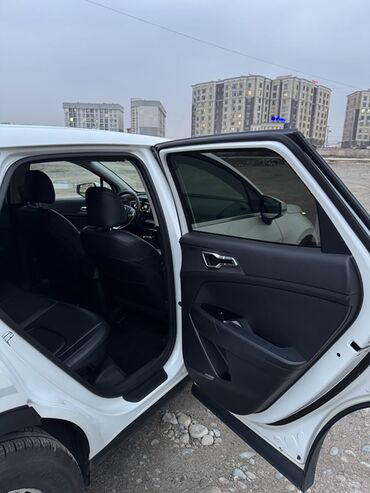 Kia: Kia Sportage: 2021 г., 1.6 л, Типтроник, Бензин, Кроссовер at lalafo.kg — 7 Kia: Kia Sportage: 2021 г., 1.6 л, Типтроник, Бензин, Кроссовер — 7