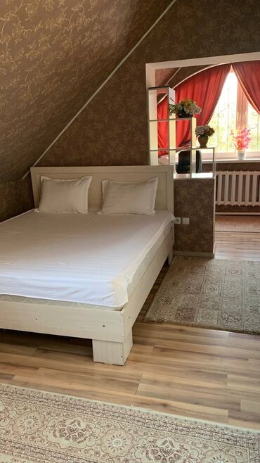 Посуточная аренда комнат: 350 м², С мебелью — 14