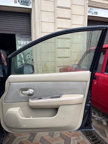 Nissan: Nissan Tiida: 1.8 l | 2007 il Sedan — 16