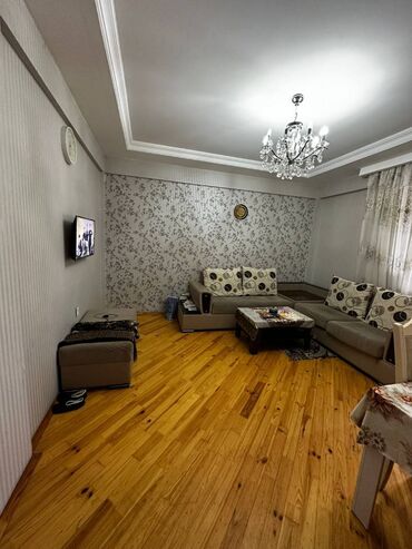 zaqatala qaqarin satilan evler: Məmmədli, 2 otaqlı, Yeni tikili, m. Koroğlu, 42 kv. m
