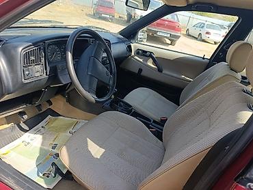 Volkswagen: Volkswagen Passat Variant: 1989 г., 1.8 л, Механика, Бензин, Универсал — 9
