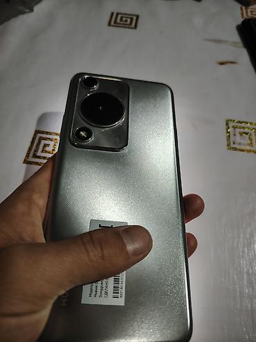 Уюлдук телефондор жана аксессуарлар: Huawei Nova Y70, Колдонулган, 128 ГБ, түсү - Күмүш, 2 SIM — 2