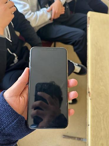 15 iphone: IPhone 11 Pro Max, 64 GB, Qızılı, Face ID — 1