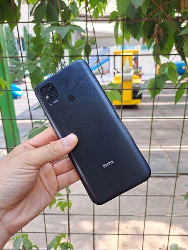 редмий: Redmi, Redmi 9C, Б/у, 64 ГБ, цвет - Черный, 1 SIM, 2 SIM