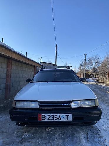 Mazda: Mazda 626: 1988 г., 2.2 л, Механика, Бензин, Хэтчбэк — 5