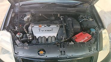step wgn: Honda Stream: 2001 г., 2 л, Автомат, Бензин, Универсал — 6