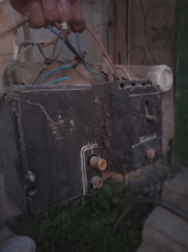 islenmis pec: Sənaye tipli elektrik avadanlığı dəsti Avtomat kulçatel bu günə qədər