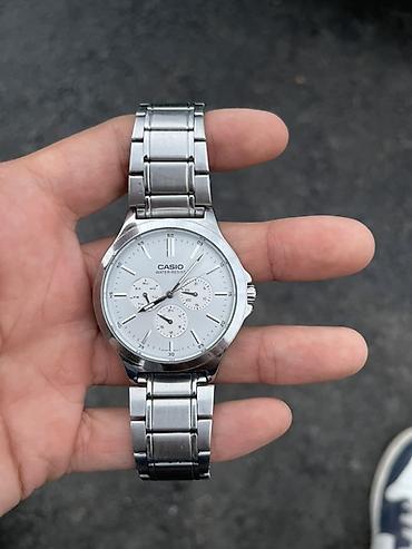 iphone whatch: Наручные часы Casio в классическом металлическом исполнении. Модель с — 1