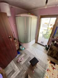 сдается частный дом без хозяина: 30 кв. м, 2 бөлмө, Жылытылган, Забор, тосулган