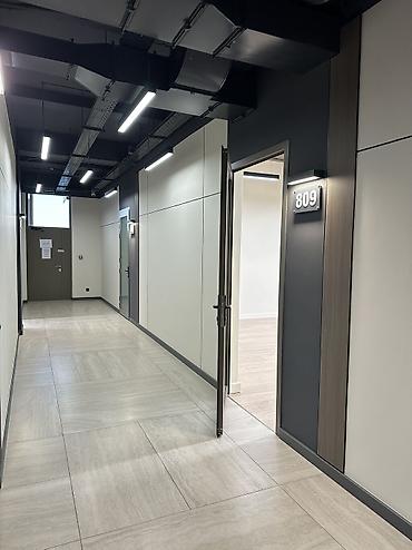Коммерциялык мүлк: Ижарага Кеңсе бөлмөсү: 64 м², Бизнес борборунда, Ремонту менен — 2