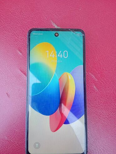 adam terezisi: Tecno Spark Go 2024, 64 GB, Sensor, Barmaq izi, İki sim kartlı