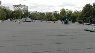 мото ендуро: Плоская кровля с наплавляемой гидроизоляцией (битумно‑полимерное — 4