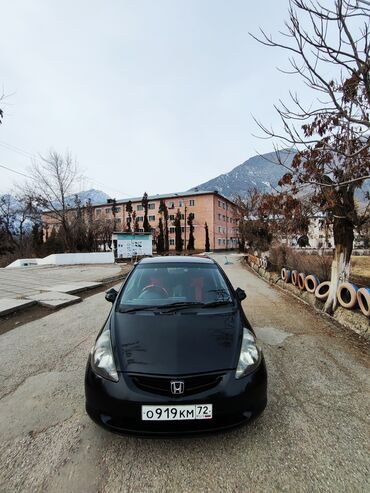 малолитражные авто: Honda Fit: 2001 г., 1.3 л, Автомат, Бензин, Хэтчбэк