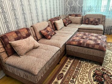 Mətbəx mebeli: Künc divan, İşlənmiş, Açılmayan, Bazasız, Parça, Çatdırılma yoxdur