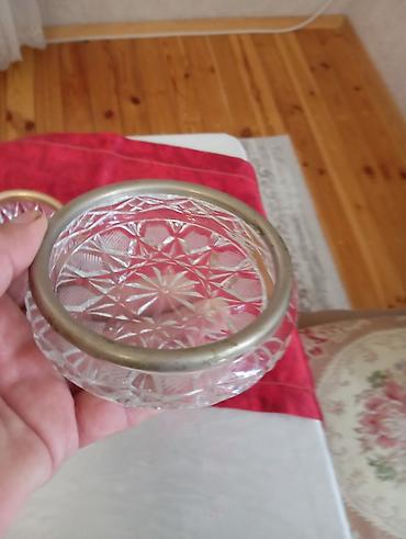 tərəvəz qabi: Kəsilmiş naxışlı şüşədən hazırlanmış kiçik qab - Material: qalın — 2