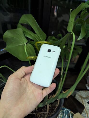 телефоны по 5000: Samsung Galaxy Star 2, Б/у, 4 ГБ, цвет - Белый, 2 SIM, 1 SIM