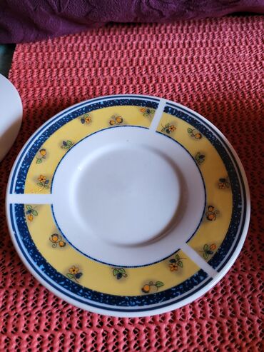 Kuhinjski setovi: Soljice nove porcelanske za kafu. Soljice komada 6 u ceni,kutija — 12