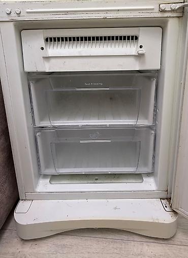 ice bath: Холодильник Indesit, Б/у, Двухкамерный, No frost, 60 * 170 * 66 — 10