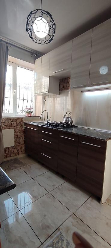 Продажа коттеджей и домов: Продаю дом в районе Кызыл-Аскера. Дом находиться по ул.Троицкая — 14