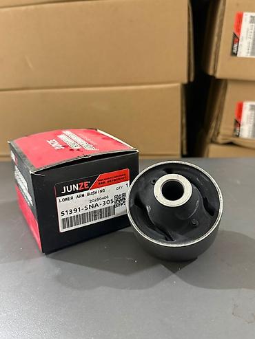 civic: Honda Civic ön razvalni (lower arm) 51391-SNA-305 * 51391-SNA-A03 * — 2