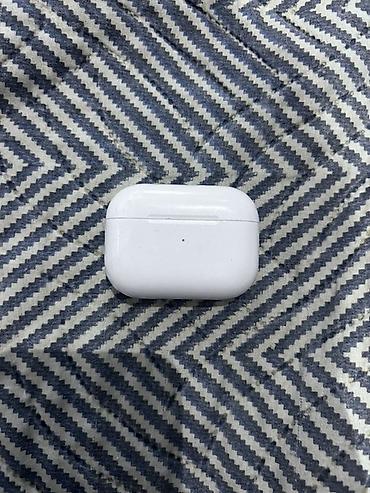 apple airpod pro: Airpods pro 2 type c normal veziyyetde tam iwlekdi — 1