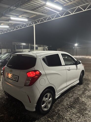 Chevrolet: Chevrolet Spark: 2019 г., 1 л, Вариатор, Бензин, Хэтчбэк — 6