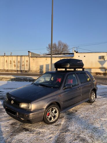 Volkswagen: Volkswagen Golf: 1992 г., 1.8 л, Механика, Бензин