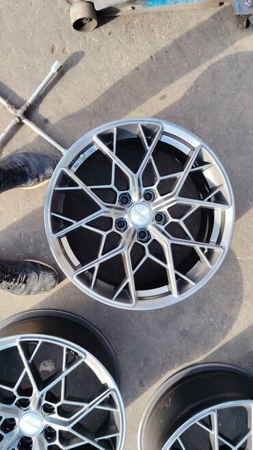 Disklər: İşlənmiş Disk Hyundai R 18, 5 Boltlu
