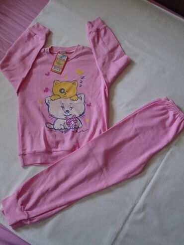 patofne vesna: Pajamas set