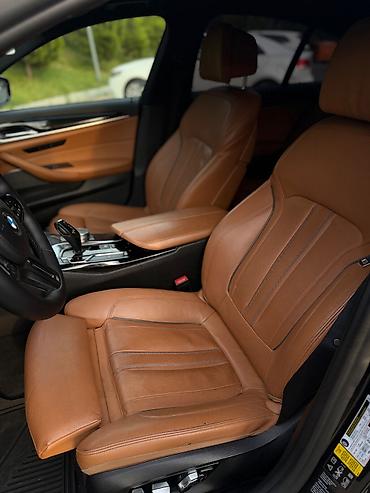 bmw 528: BMW 530: 2 l | 2018 il Sedan — 5