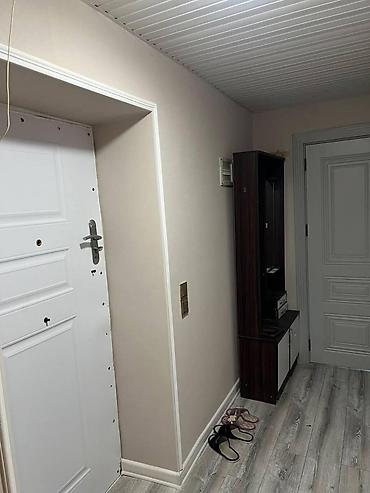 Bakı, 4-cü mikrorayon, 3 otaqlı, Köhnə tikili, m. Memar Əcəmi, 75 kv. m — 7