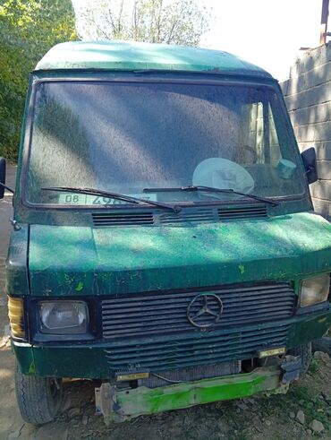 продаю связи с переездом: Жеңил жүк ташуучу унаа, Mercedes-Benz