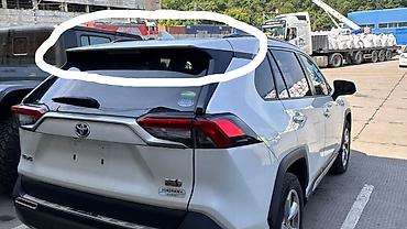 Спойлеры: Задний спойлер Toyota 2020 г., Б/у, Оригинал — 6