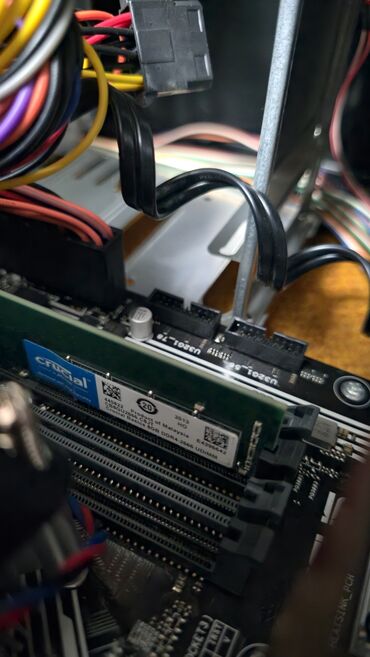 ddr3 1600mhz: Оперативдик эс-тутум, Колдонулган, Crucial, 8 ГБ, DDR4, 2666 МГц, ПК үчүн