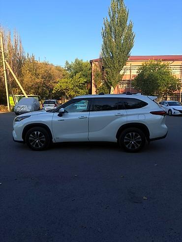 voxy noah: Toyota Highlander: 2020 г., 2.5 л, Гибрид — 5