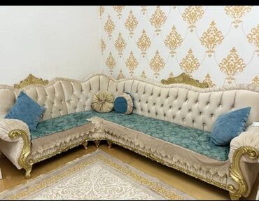 Sifarişlə masa və oturacaq dəstləri: Künc divan, İşlənmiş
