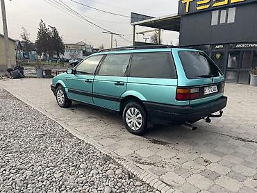 Volkswagen: Volkswagen Passat: 1992 г., 2 л, Механика, Бензин, Универсал — 6